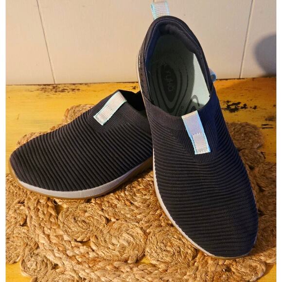 Ryka Echo Ladies Knot Slip On Sneakers Size 8.5 - Picture 2 of 9